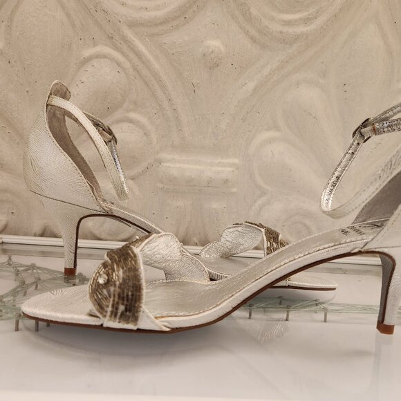 Adrianna Papell Silver and Gold Sandals - Picture 5 of 10